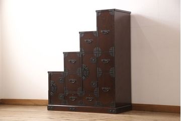 筑後民芸の階段箪笥をリペア&カスタム!最下段をカットし幅をコンパクトにリメイク。(和箪笥、飾り棚、タンス)