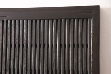 アンティーク蔵戸をリペア&カスタム!高さと幅をリサイズし、上下桟をフラットに加工。全体を濃い茶色に着色し、外部用塗装で仕上げ。(玄関戸、玄関ドア)