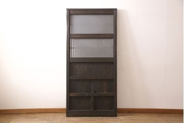 アンティーク蔵戸をリペア&カスタム!高さと幅をリサイズし、上下桟をフラットに加工。全体を濃い茶色に着色し、外部用塗装で仕上げ。(玄関戸、玄関ドア)