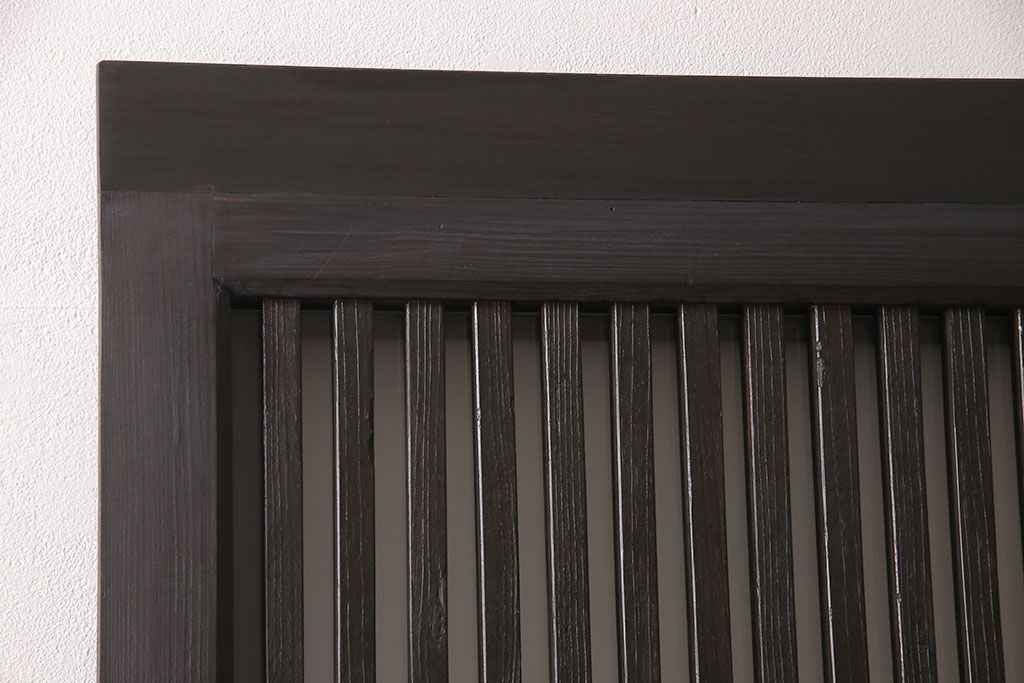 アンティーク蔵戸をリペア&カスタム!高さと幅をリサイズし、上下桟をフラットに加工。ダークブラウンに着色し外部用塗装で仕上げ。(玄関戸、玄関ドア)