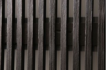 アンティーク蔵戸をリペア&カスタム!高さと幅をリサイズし、上下桟をフラットに加工。ダークブラウンに着色し外部用塗装で仕上げ。(玄関戸、玄関ドア)