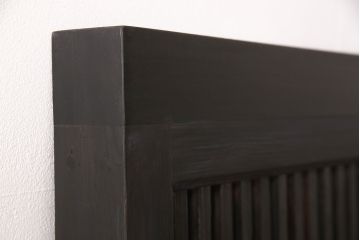 アンティーク蔵戸をリペア&カスタム!高さと幅をリサイズし、上下桟をフラットに加工。ダークブラウンに着色し外部用塗装で仕上げ。(玄関戸、玄関ドア)