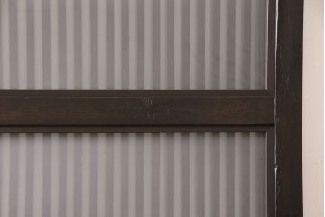 アンティーク蔵戸をリペア&カスタム!高さと幅をリサイズし、上下桟をフラットに加工。ダークブラウンに着色し外部用塗装で仕上げ。(玄関戸、玄関ドア)