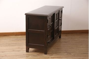 北海道民芸家具のサイドボードをリペア&カスタム!木製脚を取り付け、本体の色に合わせて着色し仕上げ。(キャビネット、収納棚、リビングボード)