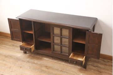 北海道民芸家具のサイドボードをリペア&カスタム!木製脚を取り付け、本体の色に合わせて着色し仕上げ。(キャビネット、収納棚、リビングボード)