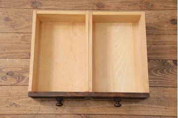 北海道民芸家具のサイドボードをリペア&カスタム!木製脚を取り付け、本体の色に合わせて着色し仕上げ。(キャビネット、収納棚、リビングボード)