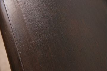 北海道民芸家具のサイドボードをリペア&カスタム!木製脚を取り付け、本体の色に合わせて着色し仕上げ。(キャビネット、収納棚、リビングボード)