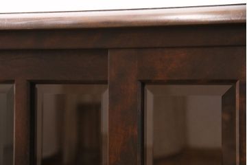 北海道民芸家具のサイドボードをリペア&カスタム!木製脚を取り付け、本体の色に合わせて着色し仕上げ。(キャビネット、収納棚、リビングボード)