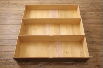 桐箪笥をリペア&カスタム!天板と台輪を取り付けローボードにリメイク。明るめの茶色に着色し仕上げ。(ローチェスト、テレビ台)