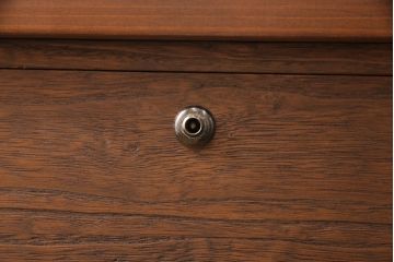 桐箪笥をリペア&カスタム!天板と台輪を取り付けローボードにリメイク。明るめの茶色に着色し仕上げ。(ローチェスト、テレビ台)