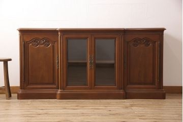 ドレクセルヘリテイジのサイドボードの見た目を変えずに綺麗にリペア!背面に配線用穴あけ加工をしテレビボードに。(リビングボード、テレビ台、収納棚)