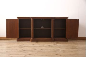 ドレクセルヘリテイジのサイドボードの見た目を変えずに綺麗にリペア!背面に配線用穴あけ加工をしテレビボードに。(リビングボード、テレビ台、収納棚)