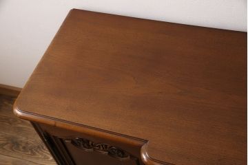 ドレクセルヘリテイジのサイドボードの見た目を変えずに綺麗にリペア!背面に配線用穴あけ加工をしテレビボードに。(リビングボード、テレビ台、収納棚)