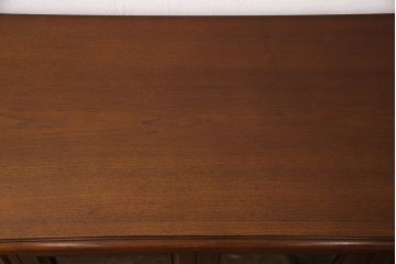 ドレクセルヘリテイジのサイドボードの見た目を変えずに綺麗にリペア!背面に配線用穴あけ加工をしテレビボードに。(リビングボード、テレビ台、収納棚)