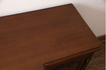 ドレクセルヘリテイジのサイドボードの見た目を変えずに綺麗にリペア!背面に配線用穴あけ加工をしテレビボードに。(リビングボード、テレビ台、収納棚)