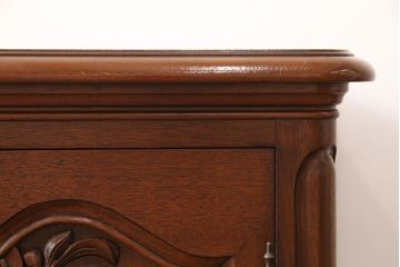 ドレクセルヘリテイジのサイドボードの見た目を変えずに綺麗にリペア!背面に配線用穴あけ加工をしテレビボードに。(リビングボード、テレビ台、収納棚)