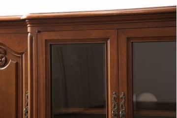 ドレクセルヘリテイジのサイドボードの見た目を変えずに綺麗にリペア!背面に配線用穴あけ加工をしテレビボードに。(リビングボード、テレビ台、収納棚)