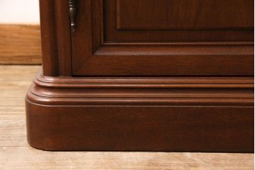 ドレクセルヘリテイジのサイドボードの見た目を変えずに綺麗にリペア!背面に配線用穴あけ加工をしテレビボードに。(リビングボード、テレビ台、収納棚)