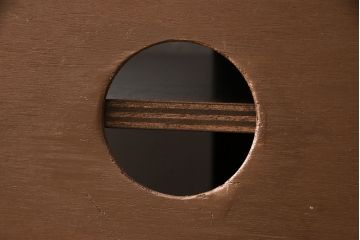 ドレクセルヘリテイジのサイドボードの見た目を変えずに綺麗にリペア!背面に配線用穴あけ加工をしテレビボードに。(リビングボード、テレビ台、収納棚)