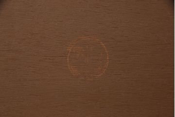 ドレクセルヘリテイジのサイドボードの見た目を変えずに綺麗にリペア!背面に配線用穴あけ加工をしテレビボードに。(リビングボード、テレビ台、収納棚)