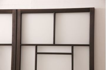 アンティークガラス戸4枚をリペア&カスタム!高さと幅をリサイズし、引手・戸車を取り付け。ガラスはすりガラスに変更し、本体はブラウンに着色し仕上げ。(引き戸、建具)