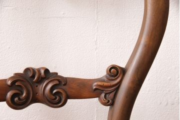 フランスアンティークのダイニングチェアの見た目を変えずに綺麗にリペア!(椅子、イス)