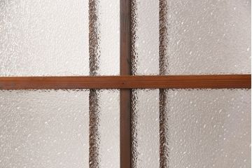 ガラス戸2枚セットをリペア&カスタム!高さと幅をリサイズし、帯部分をすりガラスに変更。(引き戸)