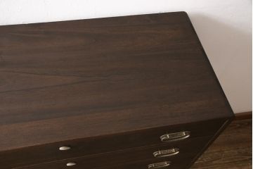 総桐箪笥をリペア&カスタム!高品質リペアを施し、ダークブラウンに着色。(衣装箪笥、和タンス、桐たんす)