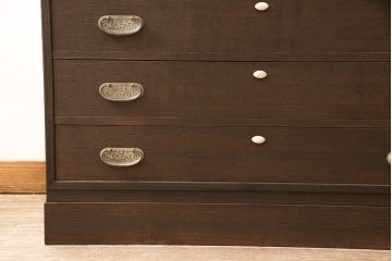 総桐箪笥をリペア&カスタム!高品質リペアを施し、ダークブラウンに着色。(衣装箪笥、和タンス、桐たんす)