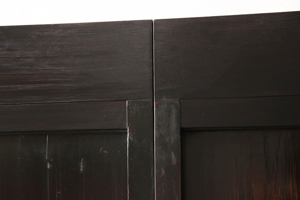 格子戸2枚をリペア&カスタム!高さと幅をリサイズし、吊り戸仕様に加工。引手とガラスを取り付け。(板戸、建具、引き戸)