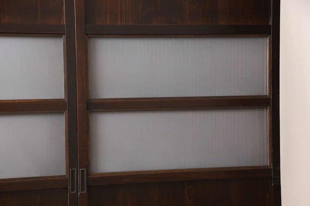 格子戸2枚をリペア&カスタム!高さと幅をリサイズし、吊り戸仕様に加工。引手とガラスを取り付け。(板戸、建具、引き戸)