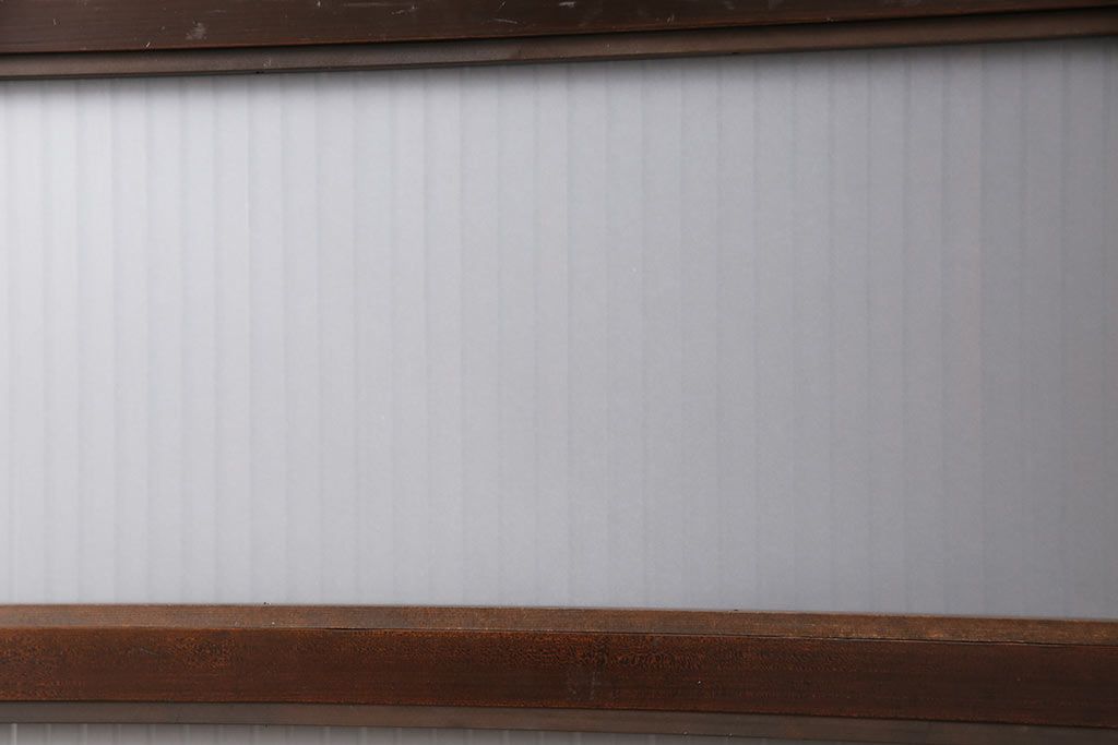 格子戸2枚をリペア&カスタム!高さと幅をリサイズし、吊り戸仕様に加工。引手とガラスを取り付け。(板戸、建具、引き戸)