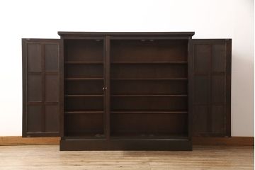 北海道民芸家具のサイドキャビネットをリペア&カスタム!扉のガラスを木製板に交換。台輪を取り付け。(収納棚、戸棚)