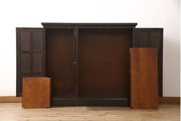 北海道民芸家具のサイドキャビネットをリペア&カスタム!扉のガラスを木製板に交換。台輪を取り付け。(収納棚、戸棚)