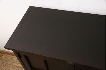 北海道民芸家具のサイドキャビネットをリペア&カスタム!扉のガラスを木製板に交換。台輪を取り付け。(収納棚、戸棚)