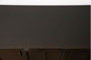 北海道民芸家具のサイドキャビネットをリペア&カスタム!扉のガラスを木製板に交換。台輪を取り付け。(収納棚、戸棚)