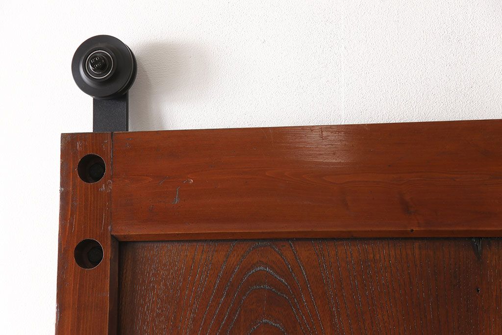 アンティーク蔵戸をリペア&カスタム!高さと幅をリサイズし、吊り戸仕様に加工。合わせて戸枠も新規製作。(玄関戸、引き戸、建具)