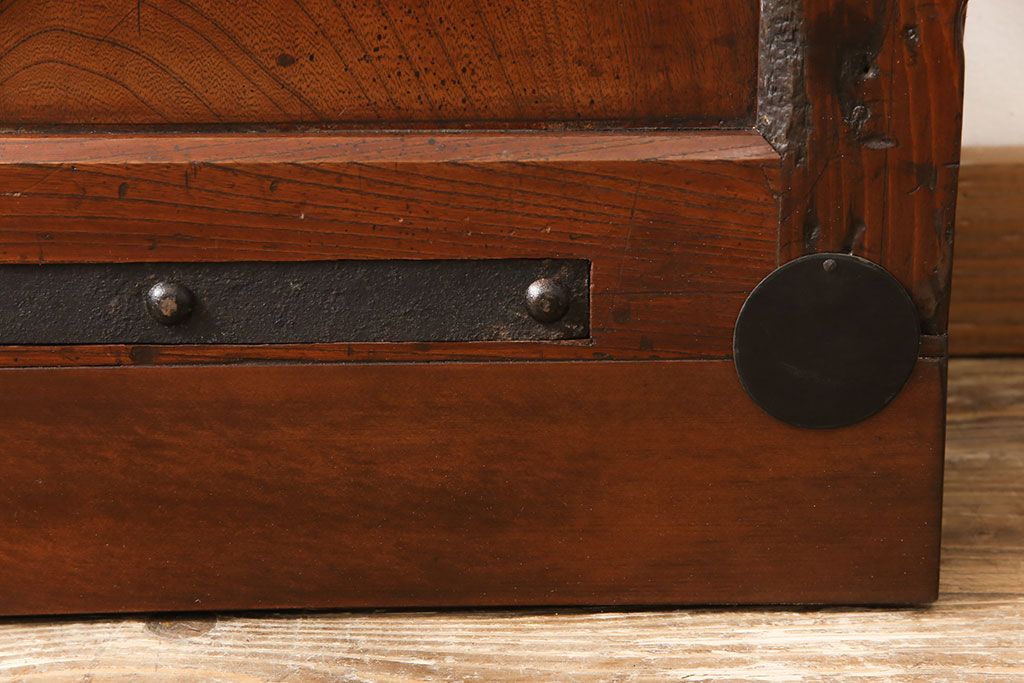 アンティーク蔵戸をリペア&カスタム!高さと幅をリサイズし、吊り戸仕様に加工。合わせて戸枠も新規製作。(玄関戸、引き戸、建具)