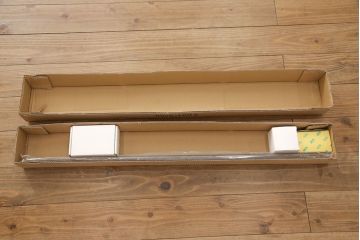 アンティーク蔵戸をリペア&カスタム!高さと幅をリサイズし、吊り戸仕様に加工。合わせて戸枠も新規製作。(玄関戸、引き戸、建具)