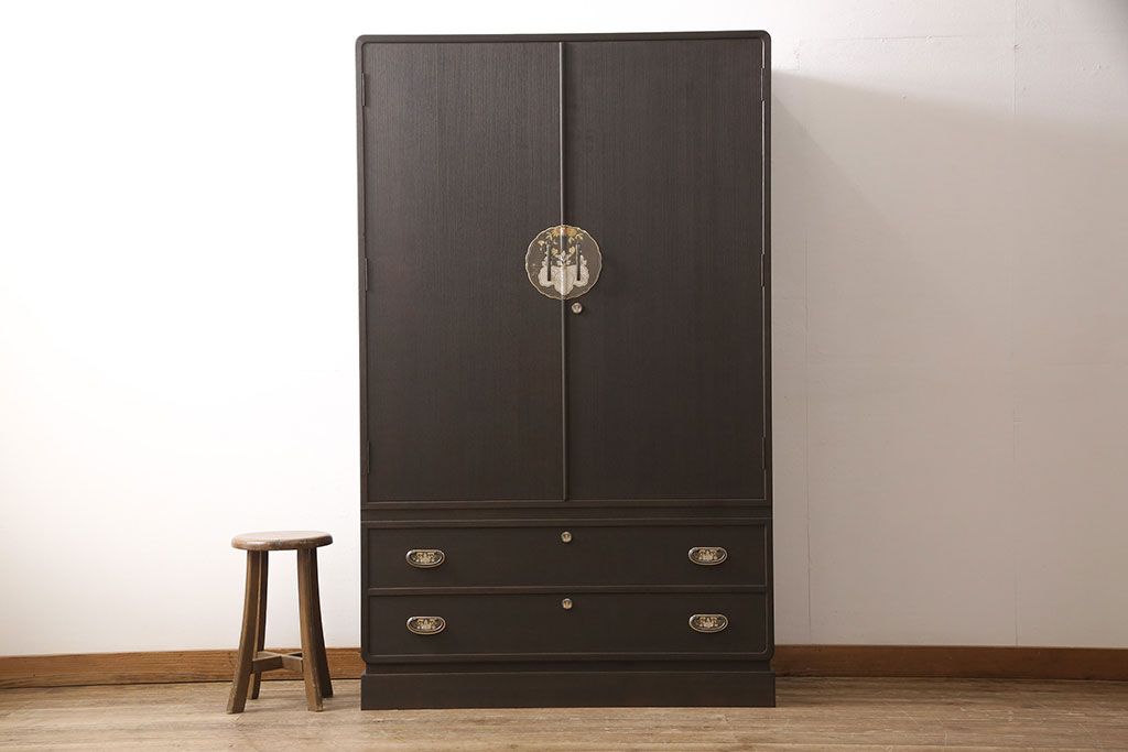 総桐箪笥をリペア&カスタム!高品質リペアを施し、全体をダークブラウンに着色し仕上げ。(着物箪笥、衣装箪笥)