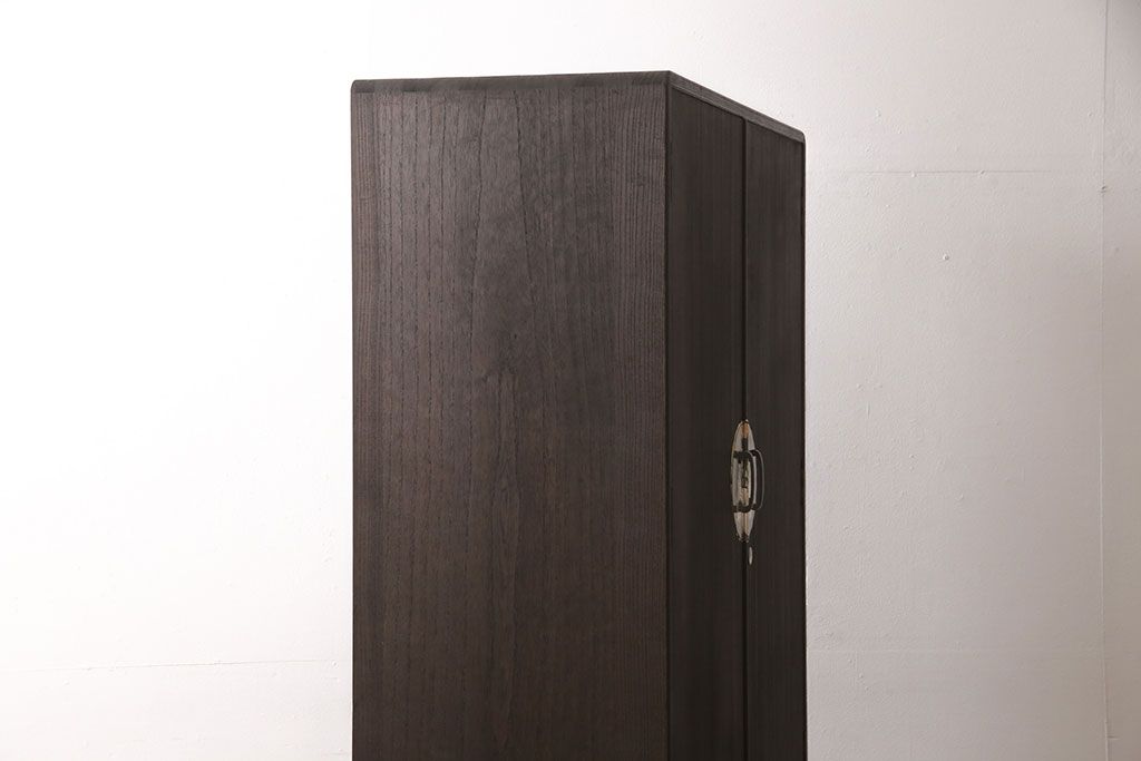 総桐箪笥をリペア&カスタム!高品質リペアを施し、全体をダークブラウンに着色し仕上げ。(着物箪笥、衣装箪笥)