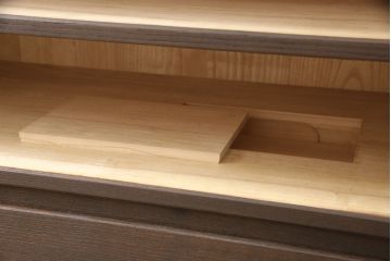 総桐箪笥をリペア&カスタム!高品質リペアを施し、全体をダークブラウンに着色し仕上げ。(着物箪笥、衣装箪笥)