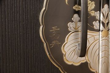 総桐箪笥をリペア&カスタム!高品質リペアを施し、全体をダークブラウンに着色し仕上げ。(着物箪笥、衣装箪笥)