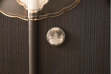 総桐箪笥をリペア&カスタム!高品質リペアを施し、全体をダークブラウンに着色し仕上げ。(着物箪笥、衣装箪笥)