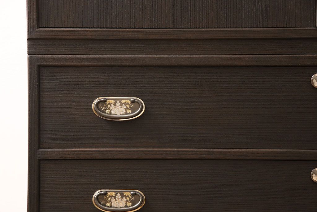 総桐箪笥をリペア&カスタム!高品質リペアを施し、全体をダークブラウンに着色し仕上げ。(着物箪笥、衣装箪笥)