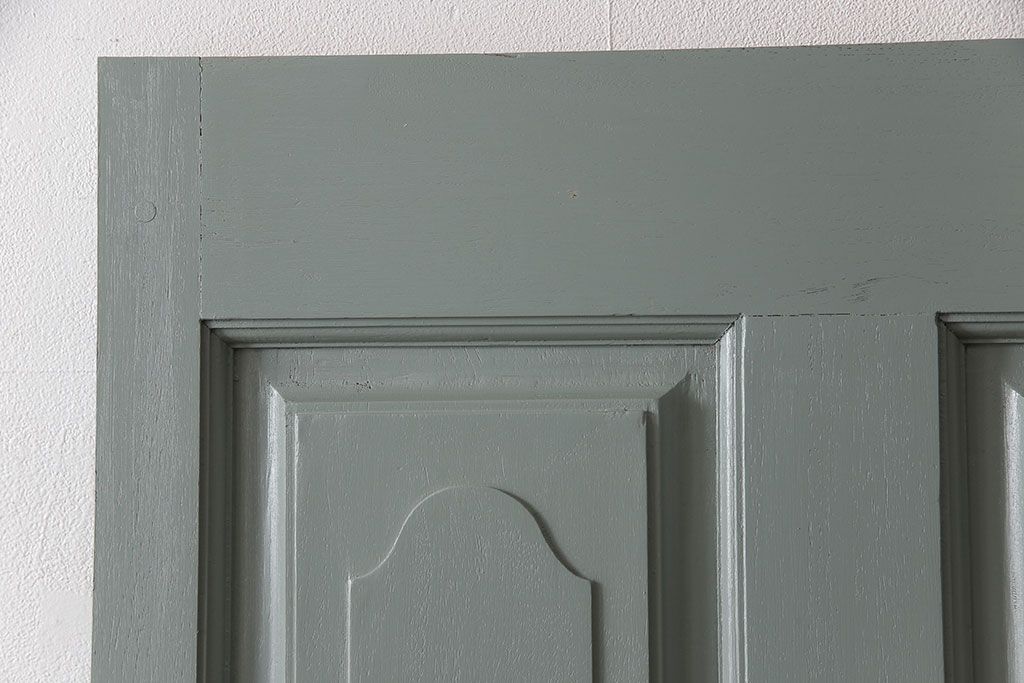 ペイントドアをリペア&カスタム!幅をリサイズし、ドアノブパーツを取り付け。青緑色にペイント仕上げ。(扉、建具)