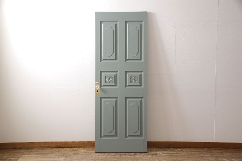 ペイントドアをリペア&カスタム!幅をリサイズし、ドアノブパーツを取り付け。青緑色にペイント仕上げ。(扉、建具)