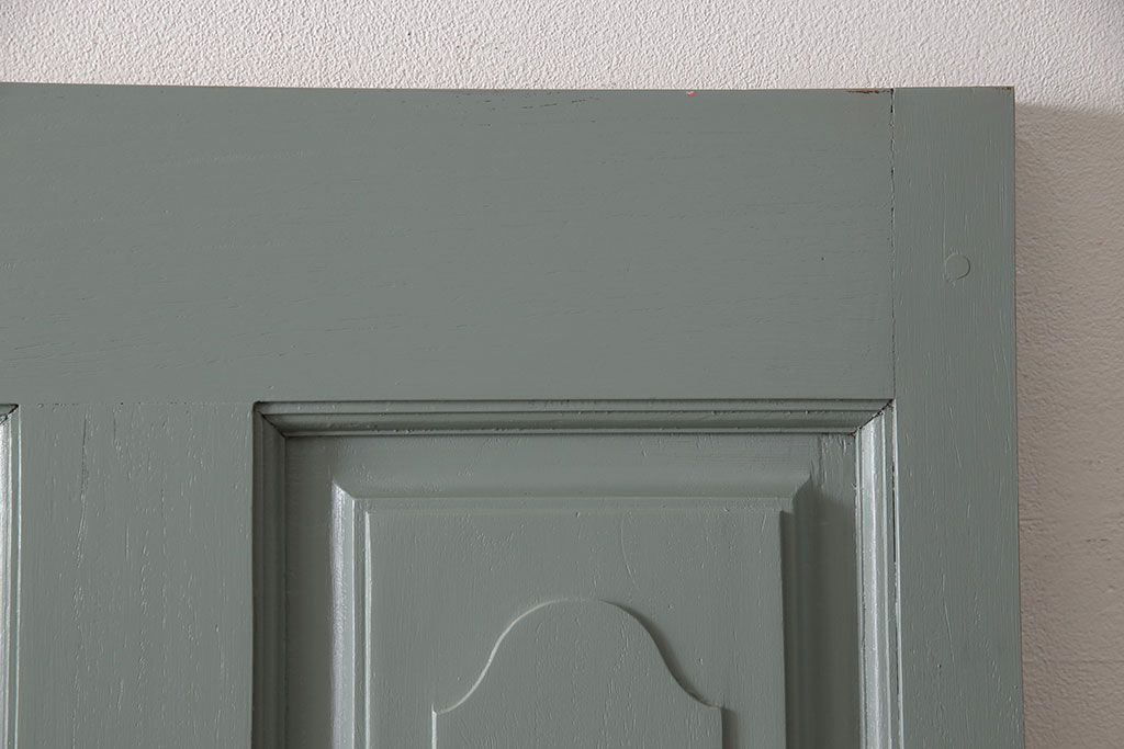 ペイントドアをリペア&カスタム!幅をリサイズし、ドアノブパーツを取り付け。青緑色にペイント仕上げ。(扉、建具)