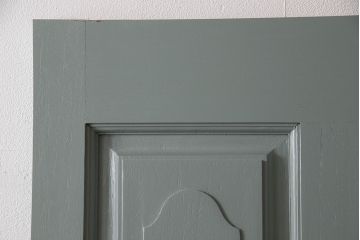 ペイントドアをリペア&カスタム!幅をリサイズし、ドアノブパーツを取り付け。青緑色にペイント仕上げ。(扉、建具)