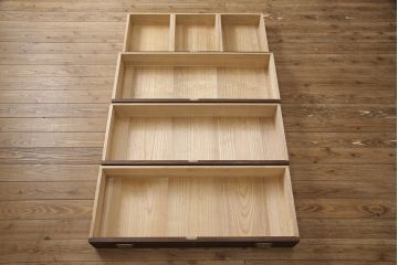 加茂総桐箪笥をリペア&カスタム!高品質リペアを施し、ブラウンに着色し仕上げ。(着物たんす、和服タンス)